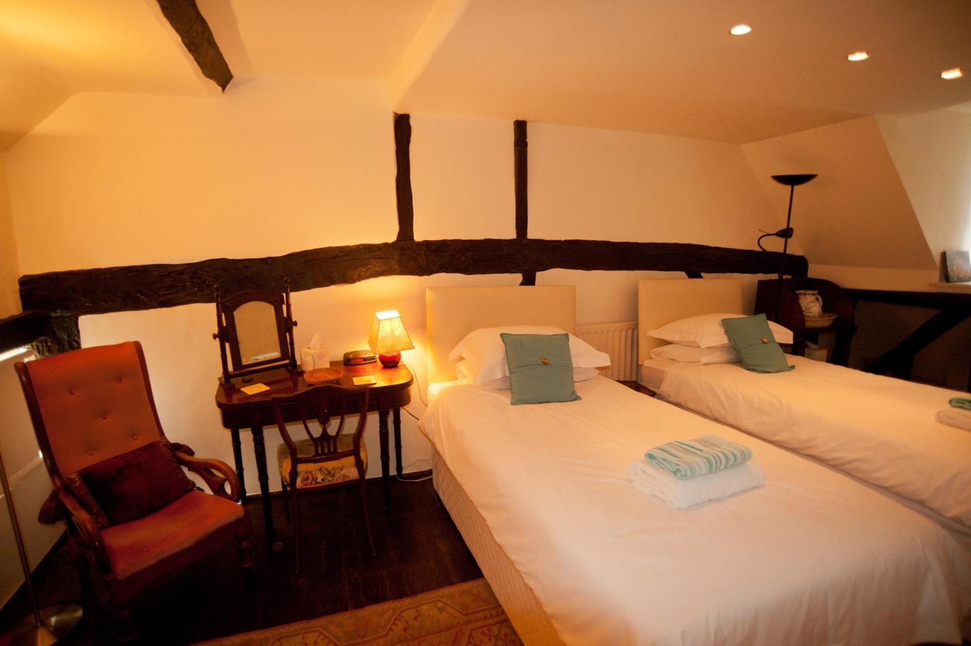 The Old Stables B&B Winslow Habitación foto